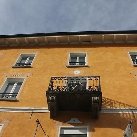 Casa Gialla Russo Eksteriør billede